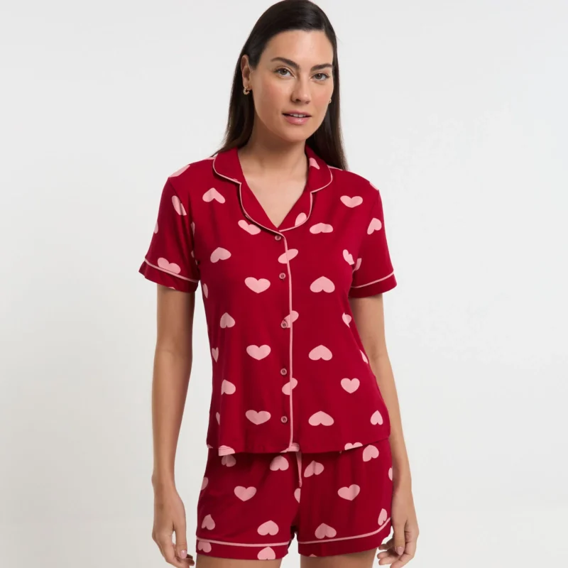 Pijama Americano Curto em Viscolycra com Estampa de Corações Vermelho